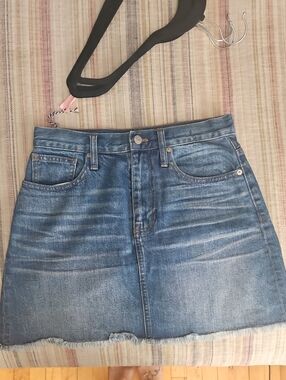 Madewell Light Blue Denim Skirt with Contrast Stitching